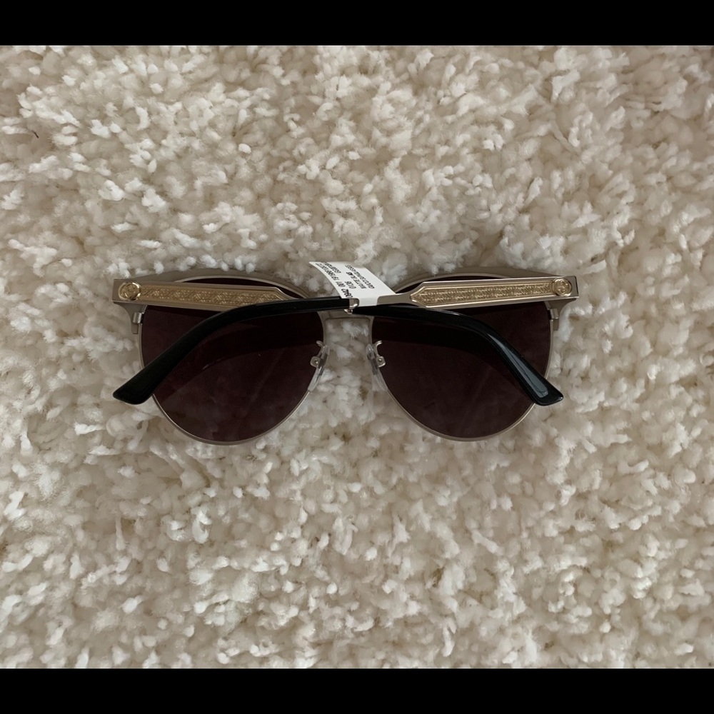 Gucci NEW sunglasses authentic - Picture 3 of 8